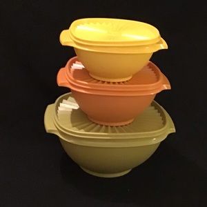 Vintage Harvest Servalier 3 bowl set.